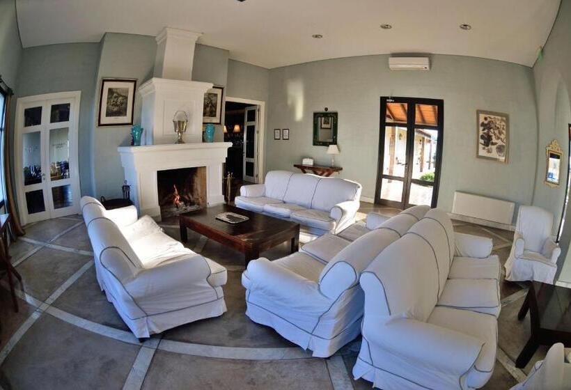 Отель Santa Cristina