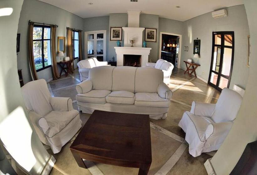 Отель Santa Cristina