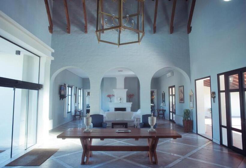 Отель Santa Cristina