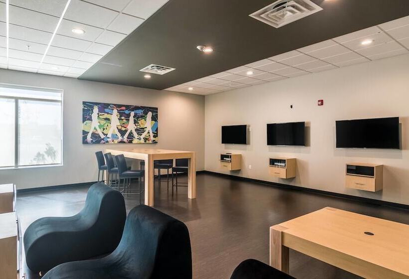 فندق Springhill Suites By Marriott Oklahoma City Downtown