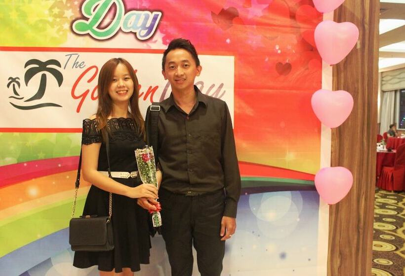 The Golden Bay Hotel Batam