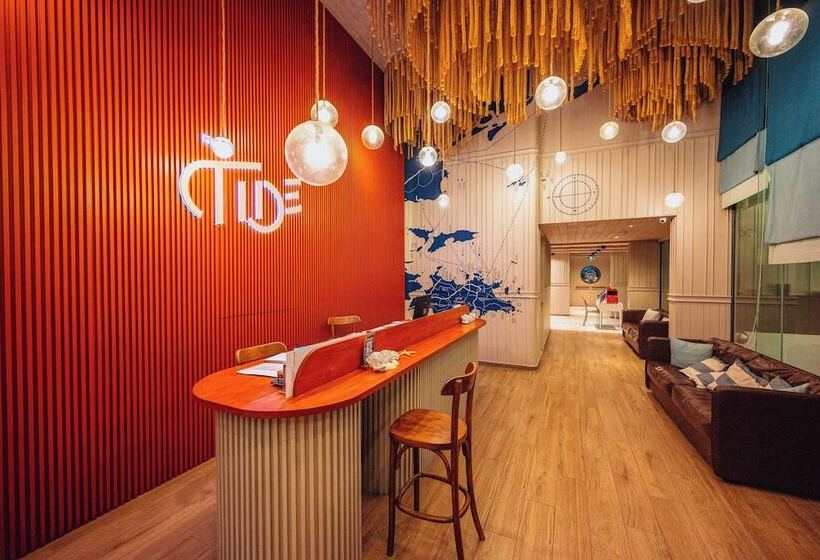 酒店 Tide Phuket Beach Front