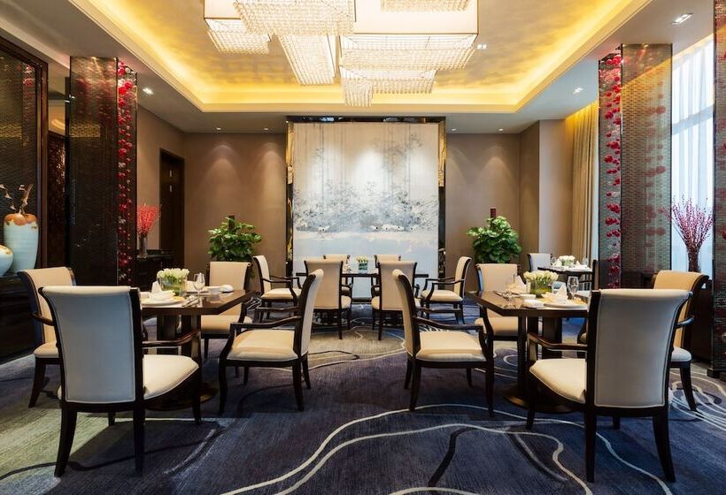 Отель Wanda Realm Bengbu