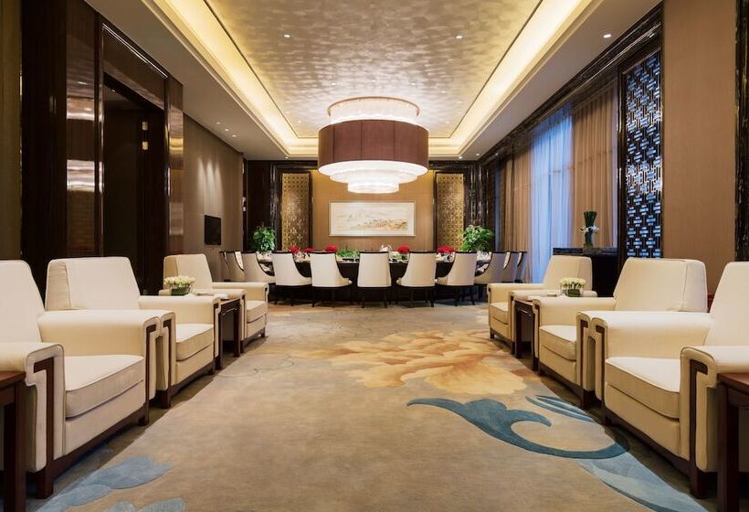 Отель Wanda Realm Bengbu