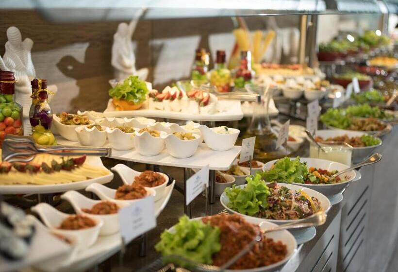 هتل Movenpick Winter Park Baku