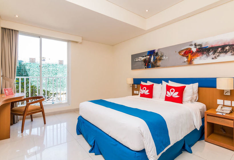 בית מלון כפרי Holiday Inn Express Kuta Square