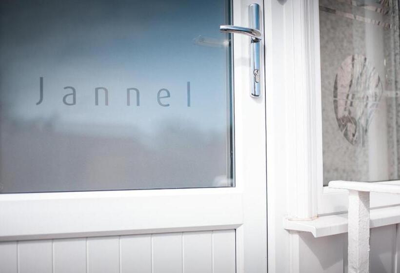 Jannel Bed & Breakfast