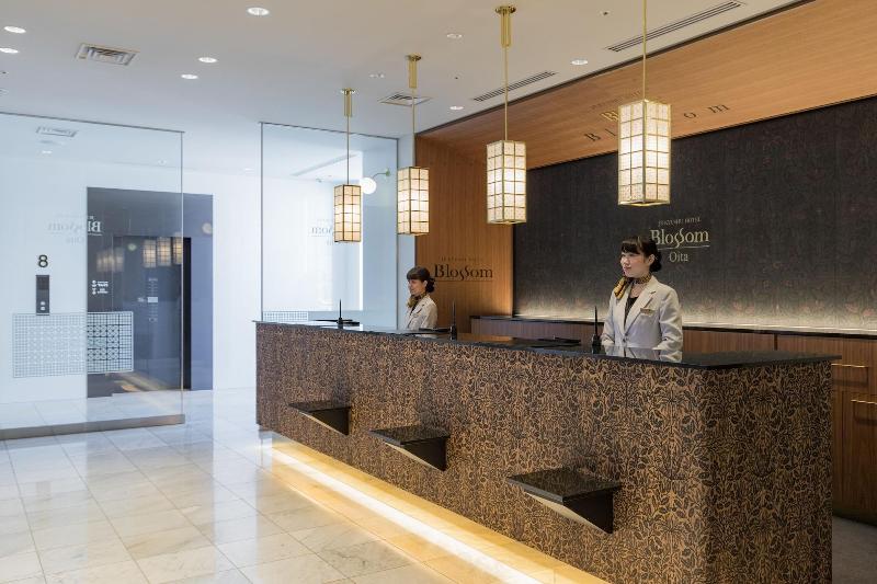 Jr Kyushu Hotel Blossom Oita