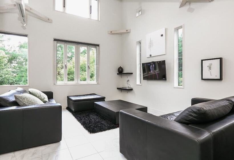 Powdersuites By The Hakuba Collection