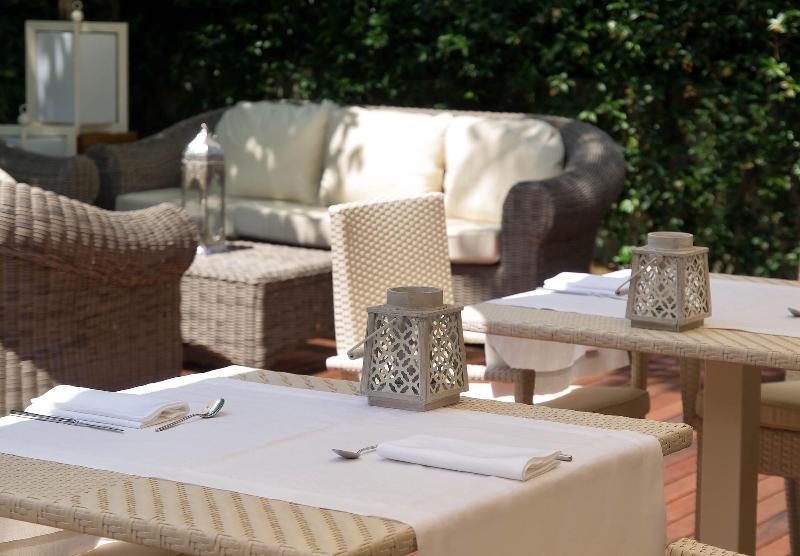 Residence Lungomare Charming Apartments