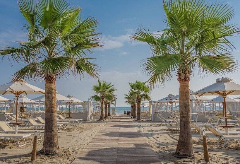 Residence Lungomare Charming Apartments