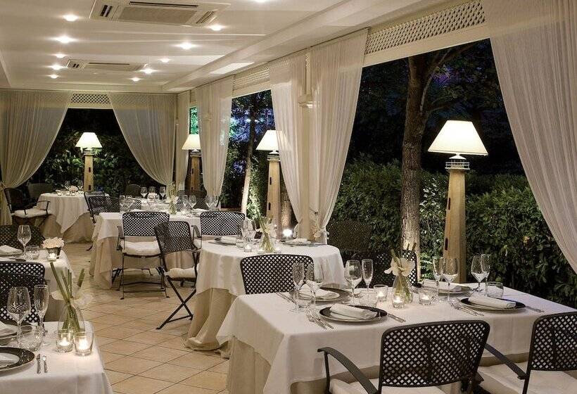 Residence Lungomare Charming Apartments