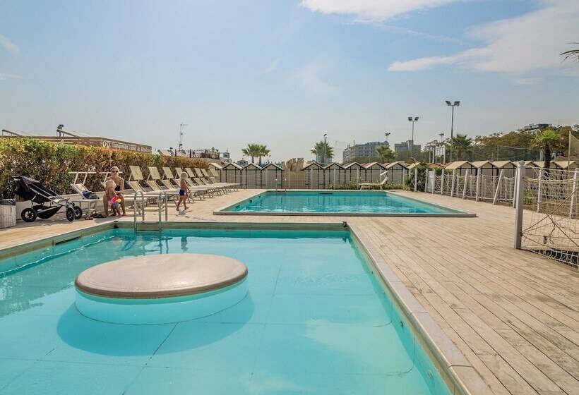 Residence Lungomare Charming Apartments