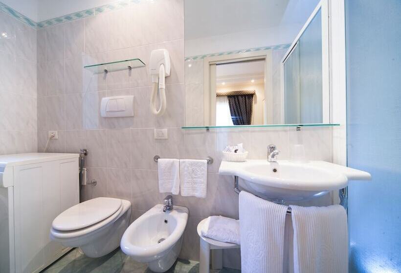 Residence Lungomare Charming Apartments