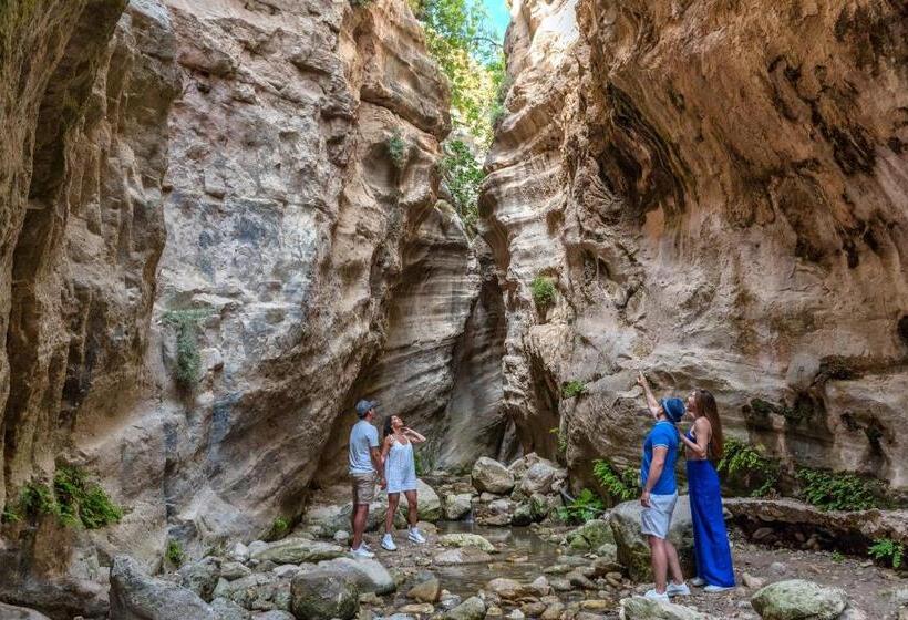 Курорт Cap St Georges Villas