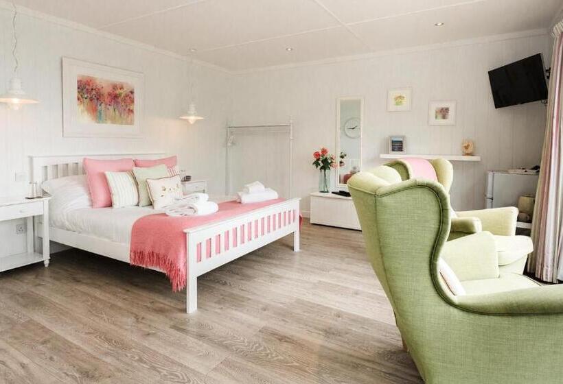 Resort Sea View Snugs At Laggan