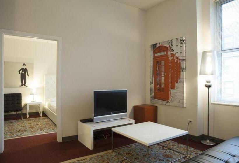 The Chicago Hotel Collection Millennium Park