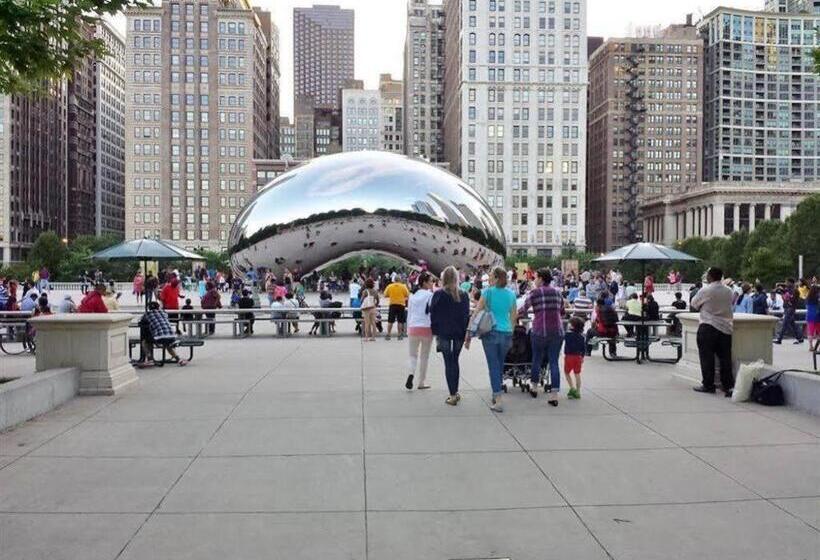 The Chicago Hotel Collection Millennium Park