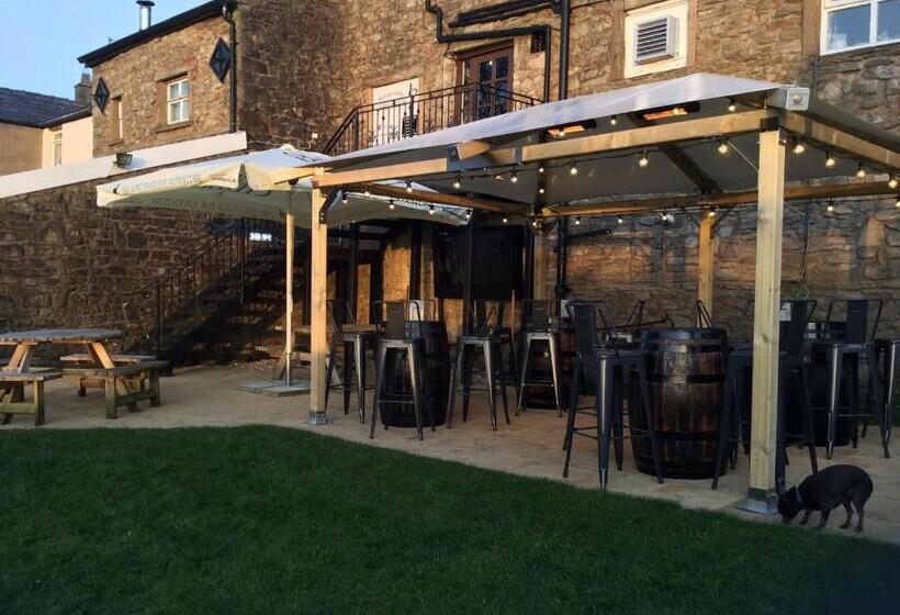 The Lord Nelson Inn B&b