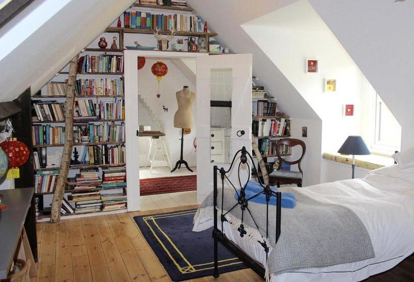 Thimbles Bed & Breakfast