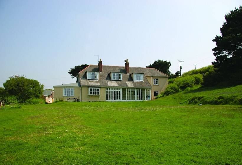 Yha Lands End Hostel
