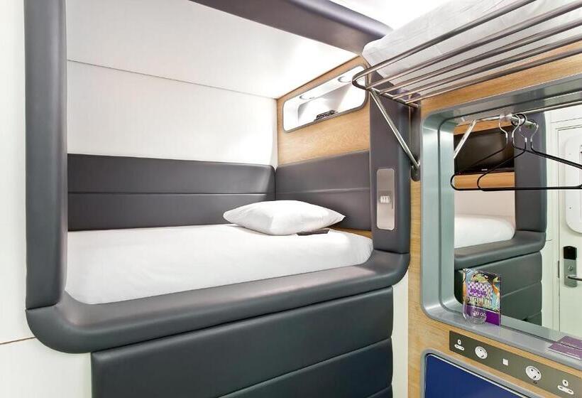 Yotelair London Gatwick Airport