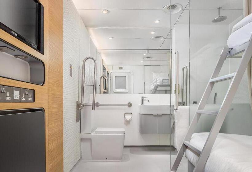 Yotelair London Gatwick Airport