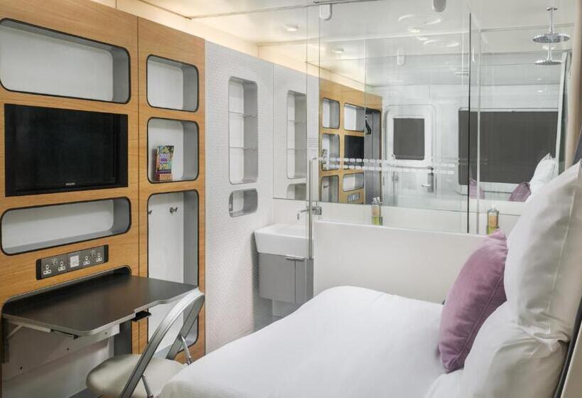 Yotelair London Gatwick Airport