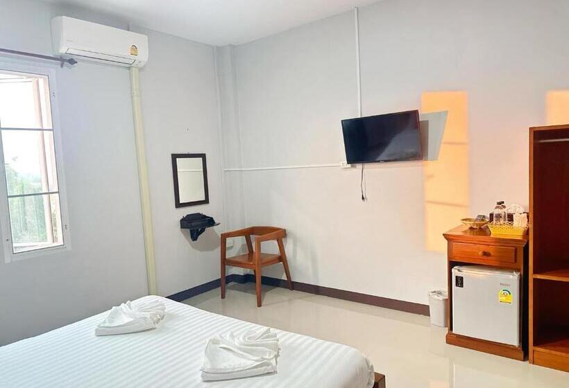 ユースホステル ปัวปันสุขโฮม