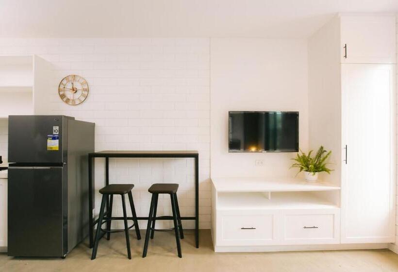 ユースホステル 10 Oxford Residences