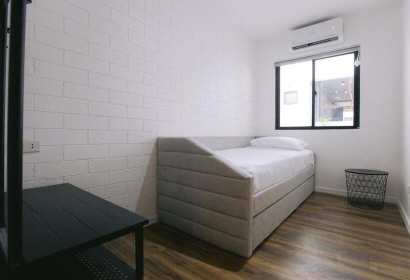 ユースホステル 10 Oxford Residences