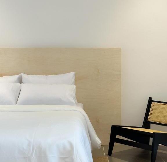 فندق صغير Heritage Vacation Inn Balcony