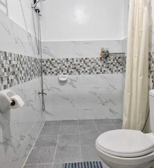 旅馆 Ina Rose Apartment And Transient