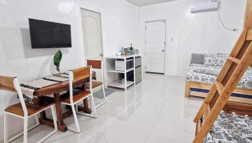 هاستل Ina Rose Apartment And Transient