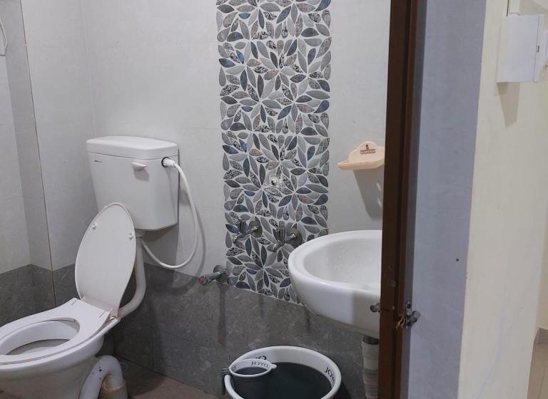 فندق صغير Swastik Lodge