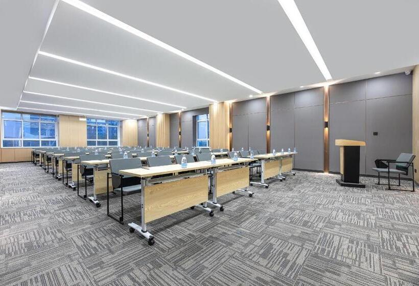 Atour Hotel Xi An International Port Area