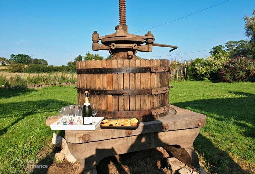 ベッドアンドブレックファースト Auberg Inn