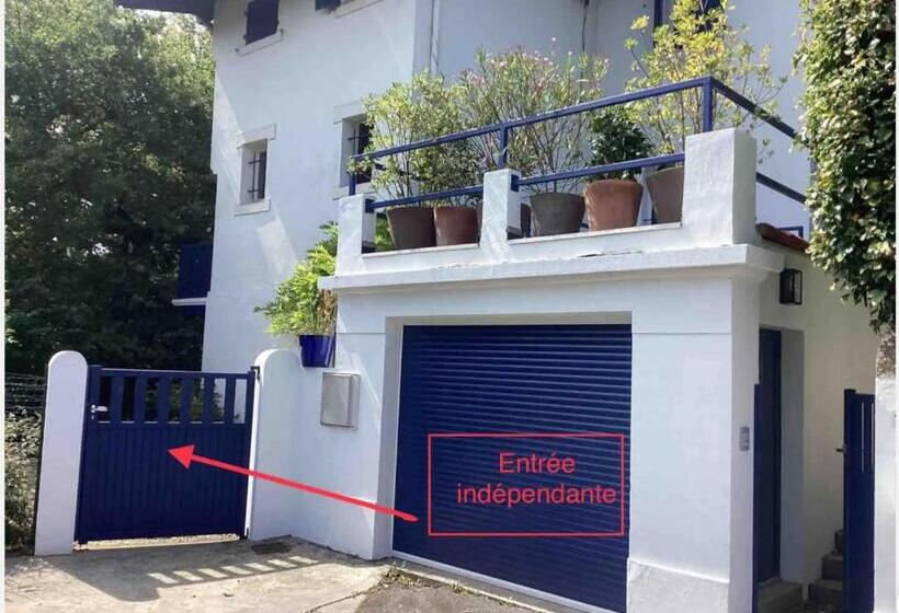 مبيت وإفطار Mendiska