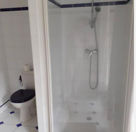 مبيت وإفطار Mendiska