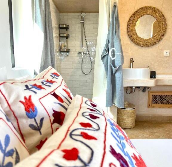 تختخواب و صبحانه Kaouki Lodge