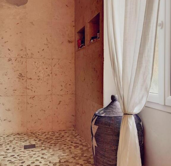 Bed and Breakfast Le 42 Escapade En Provence Petit Déjeuner En Option