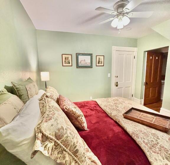 مبيت وإفطار Macfie House