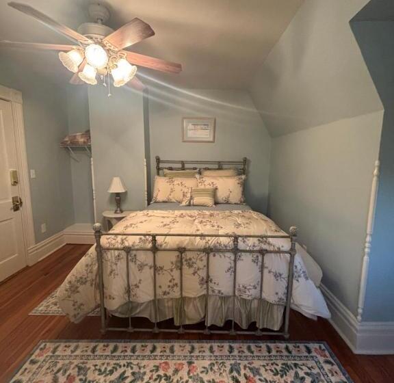 مبيت وإفطار Macfie House