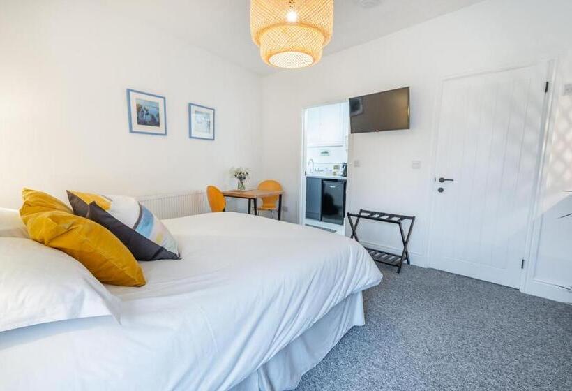 مبيت وإفطار Porthleven B And B