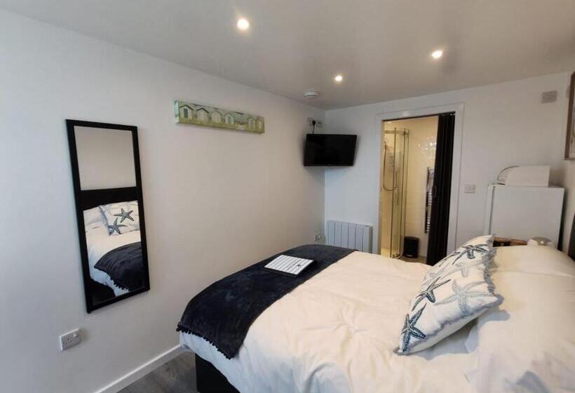 مبيت وإفطار The Beach House