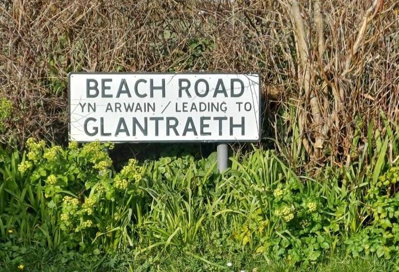 مبيت وإفطار The Beach House