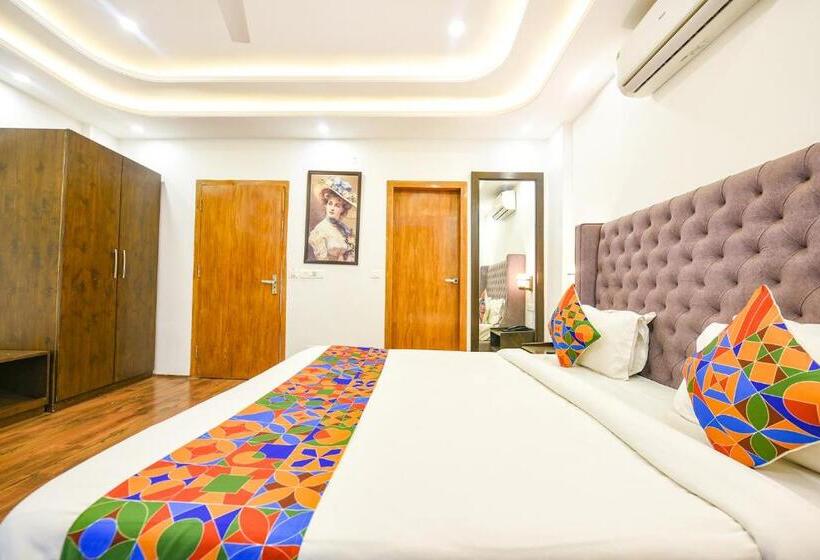 Fabhotel The Weekend Vibes