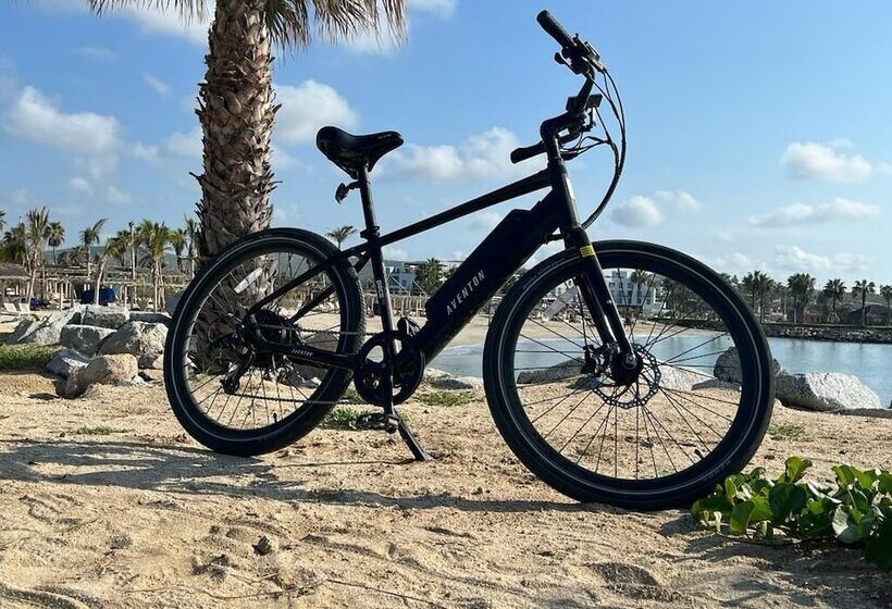 Flamboyan Hotel & Residences