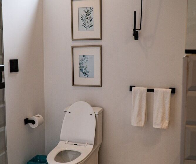 Flamboyan Hotel & Residences