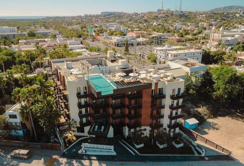 Flamboyan Hotel & Residences